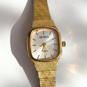 Benrus Acordion Style B369 Gold T Ladies Vintage Wristwatch - 18mm - WORKS!